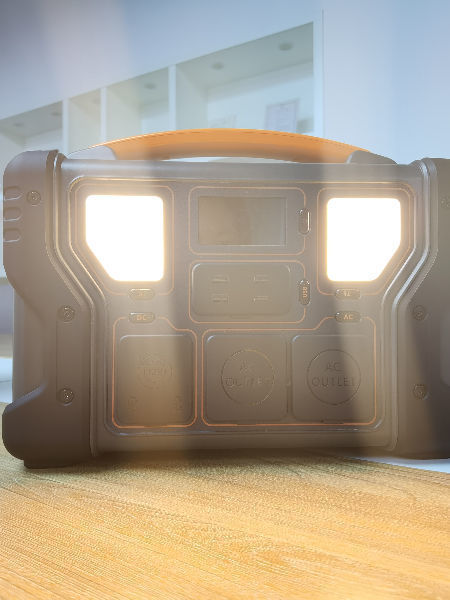 Solar energy off grid system generator ac source power supply bank wireless charging power station supplier